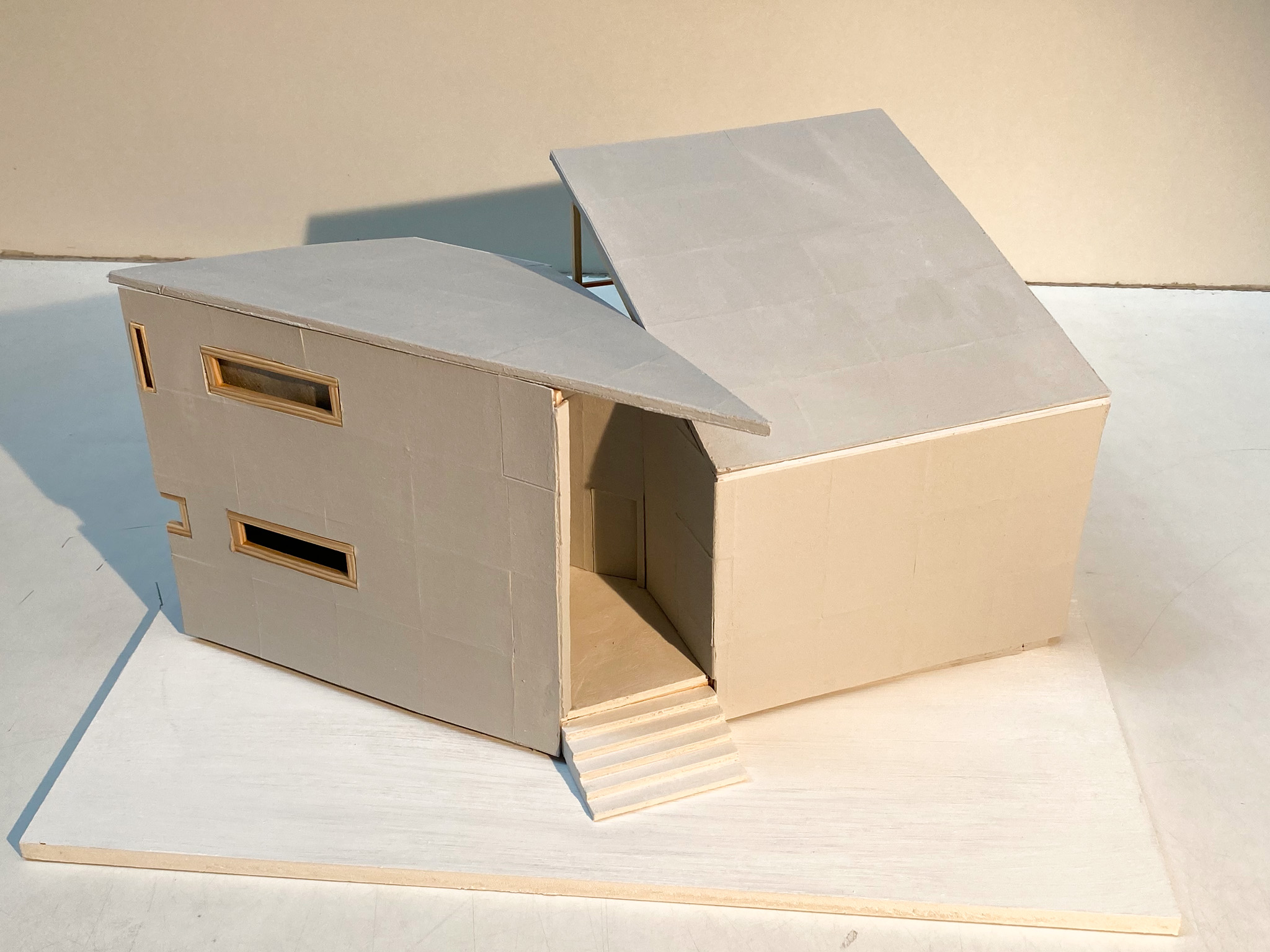 Model 1:33